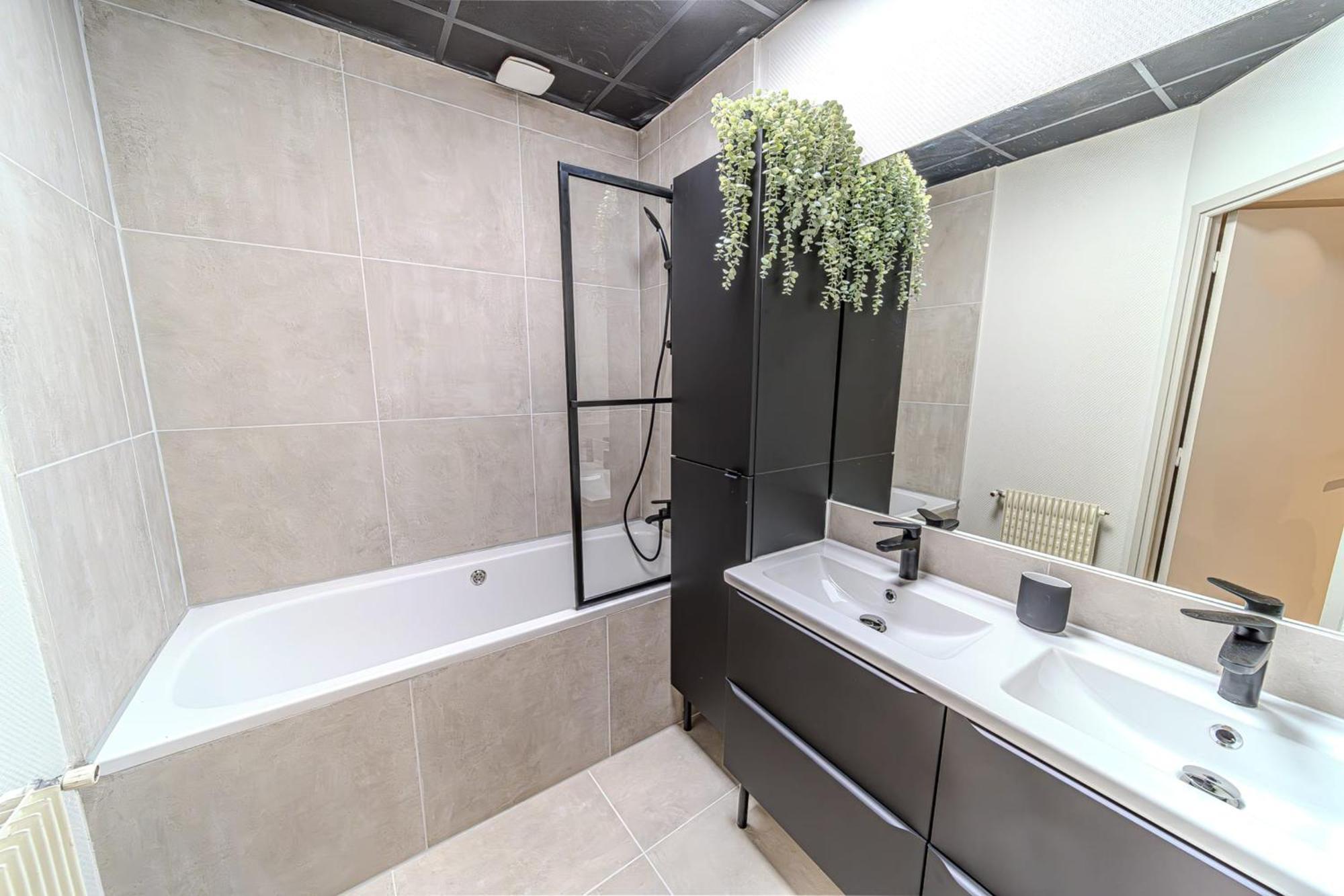The Grenette Spacious Renovated Apartment 8 People Cordeliers Lyon Luaran gambar